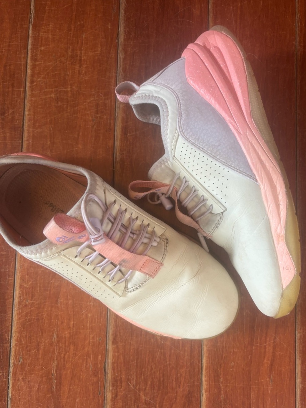 Women's Clove Classic Healthcare Sneakers (Retired Color-way)
